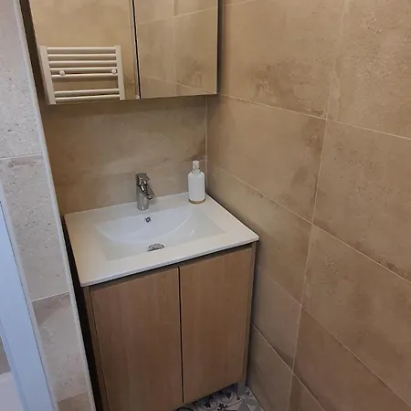 Climatise Place De Jaude Garage Balcon Tv Wifi Apartment