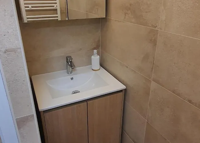 Climatise Place De Jaude Garage Balcon Tv Wifi Apartament